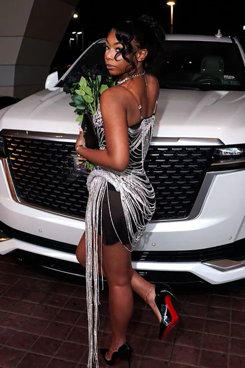 Diamonds on me dancing